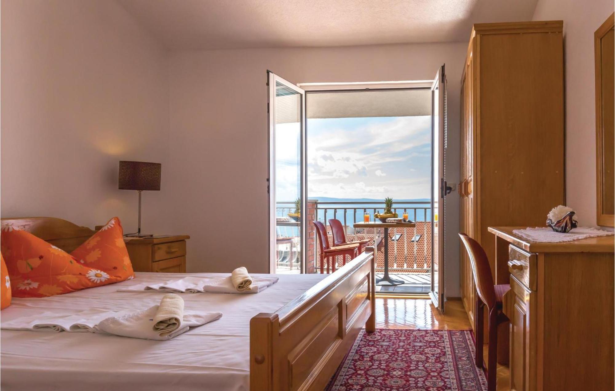 Nice Apartment In Makarska With House Sea View Εξωτερικό φωτογραφία